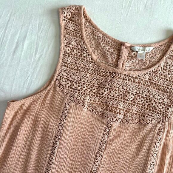 Garnet Hill Light Pink 100% Cotton Lace Tank Top Sz M Buttons Boho Flowy Tunic - Picture 2 of 4